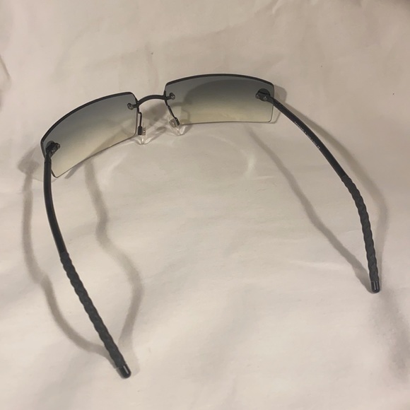 RARE- VINTAGE RIMLESS CHANEL GLASSES - Picture 3 of 10